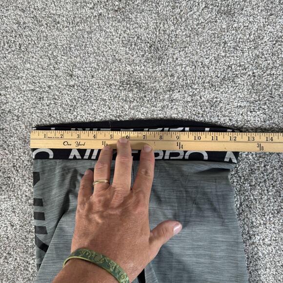 Nike Pro Shorts Womens Small Gray 3 In Compression Dri-FIT Logo Waist DD8265-084 - Picture 3 of 9